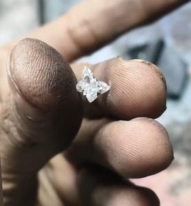 Hermosos Diamantes de Laboratorio con Corte Mariposa, Rellenos, de Color Fancy Light, para Joyería, Todos los Tamaños de 0.10ct a 5ct, Pedidos Personalizables - Product Image 5