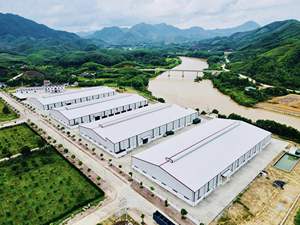 พื้น SPC ที่เชื่อถือได้สำหรับใช้ในอาคารหนา4มม. 5มม. 6มม. การติดตั้งแบบคลิกที่ทันสมัยทนทานต่อการสึกหรอสำหรับห้องนั่งเล่นสำนักงาน - Product Image 3