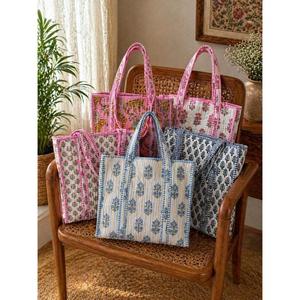 Bolso Tote Bohemio para Uso Diario, Cierre Abierto, Acolchado, de Algodón con Estampado Floral, Hecho a Mano, para Compras, Viajes y Trabajo - Product Image 1