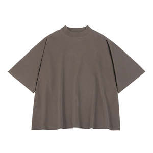 Camiseta Oversize de Cuello Redondo 100% Algodón, 260GSM, Negra/Marrón, con Logotipo Personalizado en la Parte Delantera, Corte Cuadrado - Product Image 5