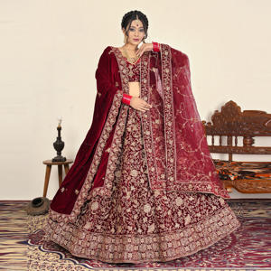 Conjunto de Lehenga de Terciopelo de Lujo con Artesanía Ornamentada |   Traje Tradicional de Novia para Comercio Internacional - Product Image 5
