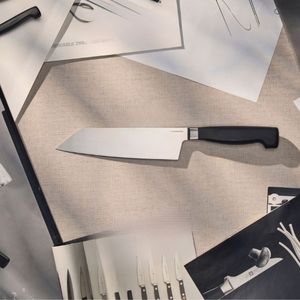 6,5-Zoll Bunka-Messer mit Schwarzem Konturiertem Griff und Glatter Silberner Abgewinkelter Klinge für Obstschneiden, Gemüsehacken und Essenszubereitung - Product Image 5