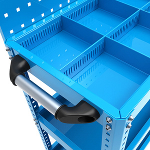 Chariot à outils à trois niveaux, capacité de charge 700 kg, avec rangement sur panneau perforé et roulettes silencieuses pour usage en atelier - Product Image 4