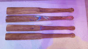 SANIYA HANDICRAFT 23 pulgadas Natural Acacia Zapato de madera Cuerno Mango largo Forma delgada Artesanías de madera hechas a mano - Product Image 5