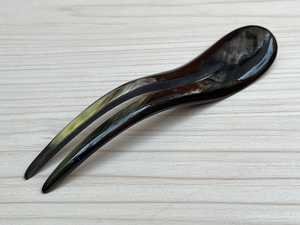 Épingle à Cheveux Artisanale en Corne de Buffle, Faite à la Main, Lisse et Polie, Écologique, Naturelle, Traditionnelle, Élégante pour Mariage - Product Image 2