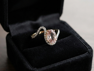 แหวนทองคำ 14KT ดีไซน์เกลียว–มรกตธรรมชาติและเพชรธรรมชาติทรงกลมแบบไมโคร-พรอง สำหรับงานแต่งงานและงานปาร์ตี้ - Product Image 3