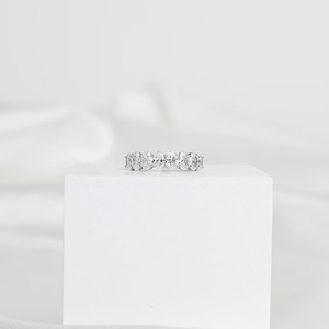 แหวนเพชรทรงรีแบบครึ่งวงรอบ 14K ทองคำแท้ แหวนแต่งงานแบบซ้อนได้ แหวนสัญญาเรียบง่ายสำหรับผู้หญิง - Product Image 1