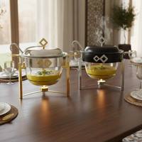 Plat de service rond de luxe de style arabe avec support élégant en fil métallique et arche pointue, pour buffet du Ramadan, unité individuelle
