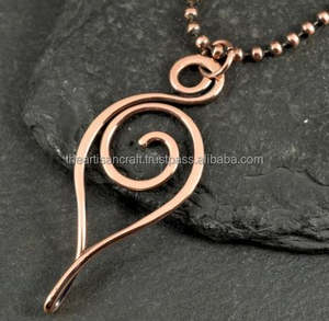 Collar Largo de Cobre con Forma de Lágrima |   Colgante |   Collar en Espiral - Product Image 4