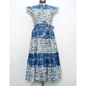 Vestido Mini de Verano con Estampado Floral, Cuello Redondo, Manga Corta, Tejido de Algodón Orgánico Cómodo, Detalle de Botones, Estilo Casual de Playa Hindú - Product Image 3