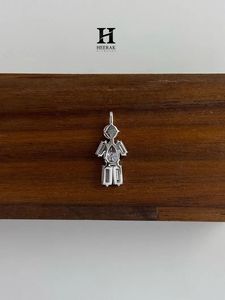 Colgante de Diamante con Forma de Figura Única, Corte Mixto, Joyería Fina de Oro de 14K - Product Image 5