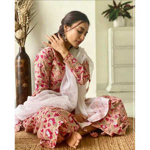 Ensemble de costume en mousseline de soie à imprimé floral, taille XS, coton doux avec imprimé floral élégant - Product Image 2