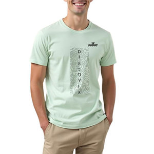 Camiseta elegante para hombre con material transpirable, camiseta para hombre para la moda diaria y un estilo relajado. - Product Image 1