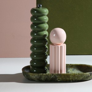 Molinillo de Sal y Pimienta de Doble Esfera con Acabado Lacado, Accesorio de Comedor Artístico Moderno, Molinillo de Pimienta de Estilo Minimalista Hecho a Mano - Product Image 1