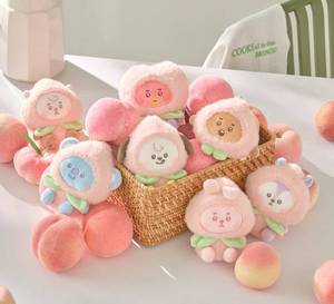 Porte-clés BTS BT21 Peach Holic Doll, CD de musique pop, plastique, papier, coréen, tous âges, modèle KR BW-154, objet de collection - Product Image 1