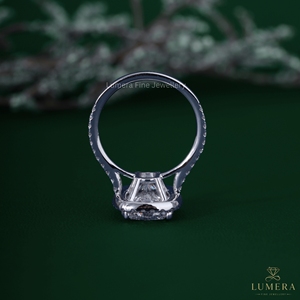 Anillo de Compromiso con Diamante Cultivado en Laboratorio de Corte Cojín de 5.57CT, Oro Blanco de 14K, Talla Pavé, Anillo de Novia Alargado, Lujoso para Mujer, Certificado IGI - Product Image 6