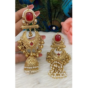 Magnifiques Boucles d'Oreilles Pendantes RSKLK-122 en Laiton Plaqué Or de Qualité Supérieure avec Moissanite et Kundan, Tendance Mariage pour Femme - Product Image 1