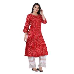 ชุดคุर्ตาผ้าฝ้ายพิมพ์ลายแบนฮานีสีแดงของ Aarti Fashion พร้อมกางเกงปาลาซโซพิมพ์ลายสีขาวสำหรับผู้หญิง เสื้อผ้าอินเดียและปากีสถาน รุ่น 10 - Product Image 5