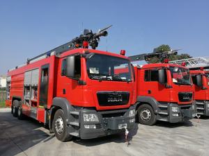 Camión <span class=keywords><strong>de</strong></span> <span class=keywords><strong>Bomberos</strong></span> con Torre <span class=keywords><strong>de</strong></span> Agua <span class=keywords><strong>de</strong></span> 32 m - Product Image 3