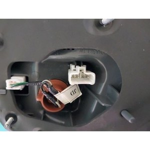 Cadena 2009-2013 Conjunto de Faro Trasero Derecho Exterior, Usado OEM 924023R000 - Product Image 4