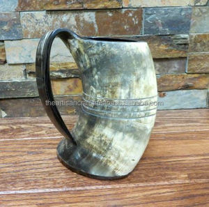 Jarra de Cuerno Artesanal, Jarra de Cerveza de Cuerno de Búfalo Natural, Estilo Vikingo Medieval, con Acabado Pulido - Product Image 2