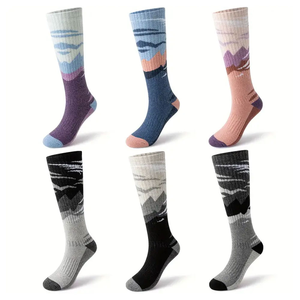Chaussettes pour hommes en laine et nylon, tricotées, à motif géométrique, chaussettes de sport d'hiver thermiques, noir et gris, style classique, prix de gros - Product Image 2