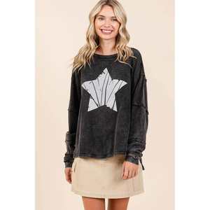 Mittoshop Top de manga larga para mujer con gráfico de estrella Mineral Wash Sudadera con capucha y sudadera - Product Image 3