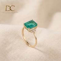 Anillo de Oro Amarillo Sólido de 14 Quilates de Lujo y Tendencia con Diamante Cultivado en Laboratorio y Esmeralda de Colombia para Joyería Fina Personalizada para Mujer