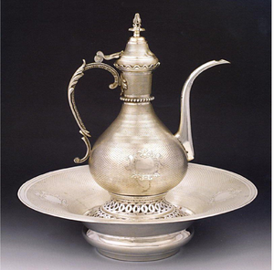Exquisite <b>silver</b> surahi and basin set features highly dense scale-like textures and central leaf emblems. Available whole - Product Image 4