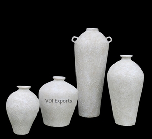 Juego de Macetas de Resina de Poliéster Negras Clásicas Tradicionales, Decoración Rústica para Entrada de Boda, Pasillo, Callejón, Calidad de Exportación Premium - Product Image 1