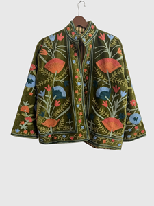 Veste florale brodée à la main, col mandarin, veste matelassée, vêtements de printemps grandes tailles, veste bohème en velours - Product Image 1