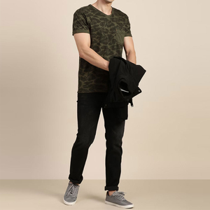 Camiseta de Cuello en V para Hombre, Más Vendida, Informal, de Manga Corta, para Gimnasio, Cómoda, Lujosa, Clásica y a la Moda - Product Image 5