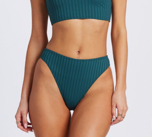 Culottes de bikini pour femmes en nylon respirant, anti-rides, anti-bouloches, antibactérien, fabrication OEM Bangladesh en gros - Product Image 4