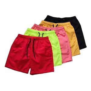 Shorts vierges décontractés pour hommes Shorts de course pour hommes Surf Board Swimwear Shorts de plage pour hommes Logo personnalisé impression brodée - Product Image 1