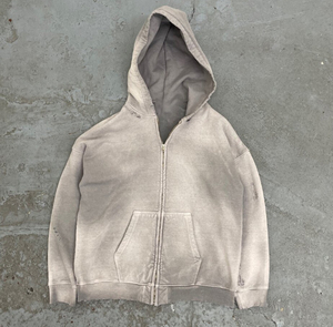 Sweat à capuche zippé surdimensionné pour homme en coton biologique, personnalisé par le fabricant, style streetwear, avec motif graphique, coupe courte, délavé à la pierre et effet soleil. - Product Image 4