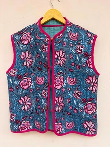 Chaleco Bohemio Reversible sin Mangas para Mujer, de Terciopelo Suzani con Cuentas Florales y Forro de Algodón Vintage, de la India (Rajasthan) - Product Image 3