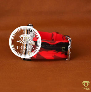 Reloj de Diseño con Incrustaciones de Diamantes, Correa de Camuflaje Roja, Bisel de Diamantes, Reloj de Pulsera de Cuarzo de Lujo - Product Image 4