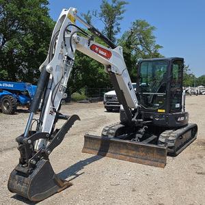 Excavatrice sur chenilles Bobcat E55 d'origine, équipement de construction efficace pour la réalisation de fossés de fondation et les travaux de terrassement. - Product Image 4