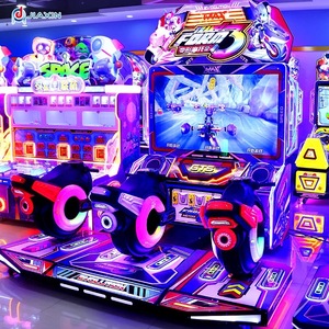 Máquina recreativa de carreras de motos Transform Moto 3 Players, operada con monedas, con 3 asientos conectados, simulador de conducción de motos. - Product Image 4
