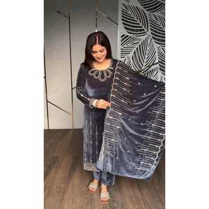 DISEÑADOR VISCOSA TERCIOPELO BORDADO SECUENCIA TRABAJO FONDO SUPERIOR CON DUPATTA GRIS - Product Image 1