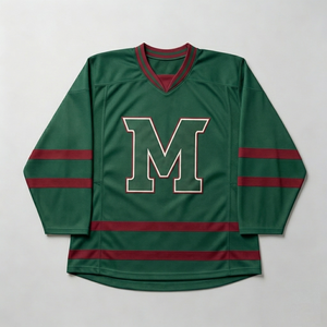 Camiseta de hockey sobre hielo verde para hombre con rayas rojas y logotipo M bordado, cuello en V, manga larga, ropa de poliéster que absorbe la humedad - Product Image 1