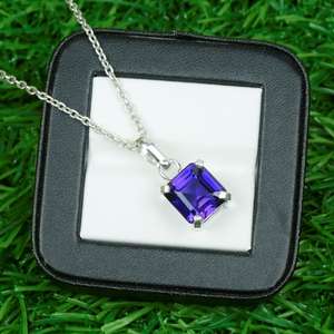 Colgante de Alejandrita Cuadrada Natural, Colgante de Plata de Ley 925, Joyería de Piedras Preciosas, Colgante para Mujer, Regalo Hecho a Mano - Product Image 4