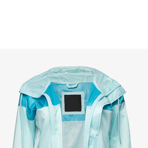 Chaqueta Cortavientos de Invierno para Mujer, Manga Larga, Personalizada OEM, Material de Poliéster Transpirable con Diseño Impreso, Venta al Por Mayor - Product Image 6