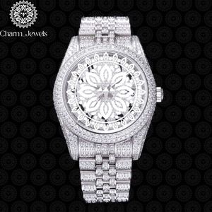 Montre à quartz analogique ronde de luxe Charm_Jewels en acier inoxydable 38 mm avec cristal saphir, design ajouré, fermoir pliant, unisexe - Product Image 1