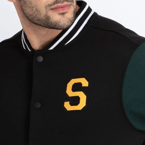 Veste universitaire noire pour homme, manches vertes, broderie lettre S, style preppy, col rabattu, coupe classique, pour l'automne - Product Image 4