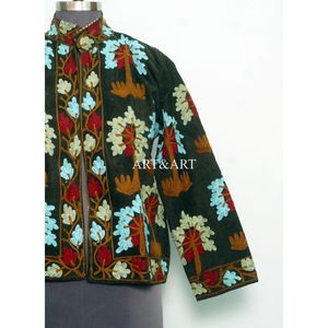 Chaqueta de Invierno Lujosa, Bordada a Mano, 100% Cotizo, Cuello Alto, Ecológica, Transpirable, con Detalles Florales Intrincados - Product Image 2