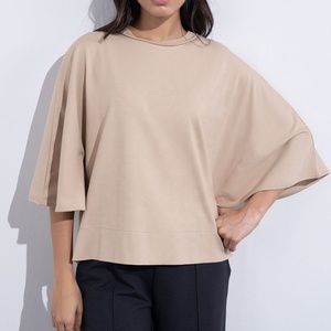 เสื้อยืดผู้หญิงทรงหลวมคุณภาพสูงแบบ OEM สั่งทำพิเศษ สีพื้นเรียบง่าย สไตล์ลำลองสำหรับฤดูร้อน พร้อมลายพิมพ์ลายสก๊อต 3 มิติ - Product Image 5