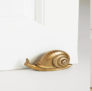 Butée de porte en laiton de style antique avec gravure en spirale et finition élégante, disponible à prix de gros. - Product Image 1