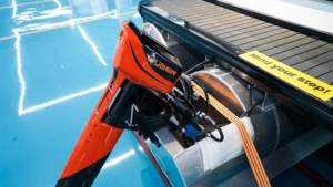 Bote Pontón Deportivo <span class=keywords><strong>de</strong></span> Aluminio F-16 para Pesca y Turismo, 6 Plazas, Certificado CE, Motor Fuera <span class=keywords><strong>de</strong></span> Borda <span class=keywords><strong>de</strong></span> <span class=keywords><strong>Gasolina</strong></span>, Control Remoto <span class=keywords><strong>de</strong></span> Alta Velocidad - Product Image 4