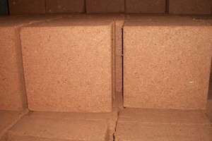 Bloc de cocofibre de haute qualité - 100% fibres de coco naturelles 30x30x12cm 5kg pour l'agriculture, l'hydroponie et la litière animale (Durée de vie de 5 ans) - Product Image 3